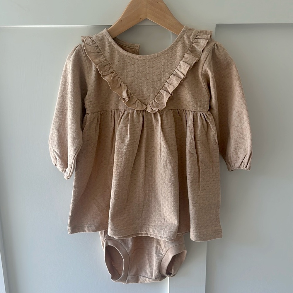 Quincy Mae Dress and Bloomer Set - 18-24 Month Set - NWT
